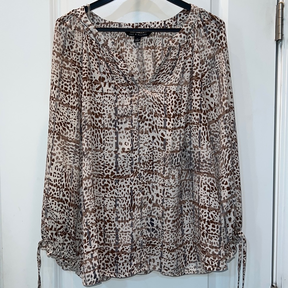 Zac and Rachel blouse